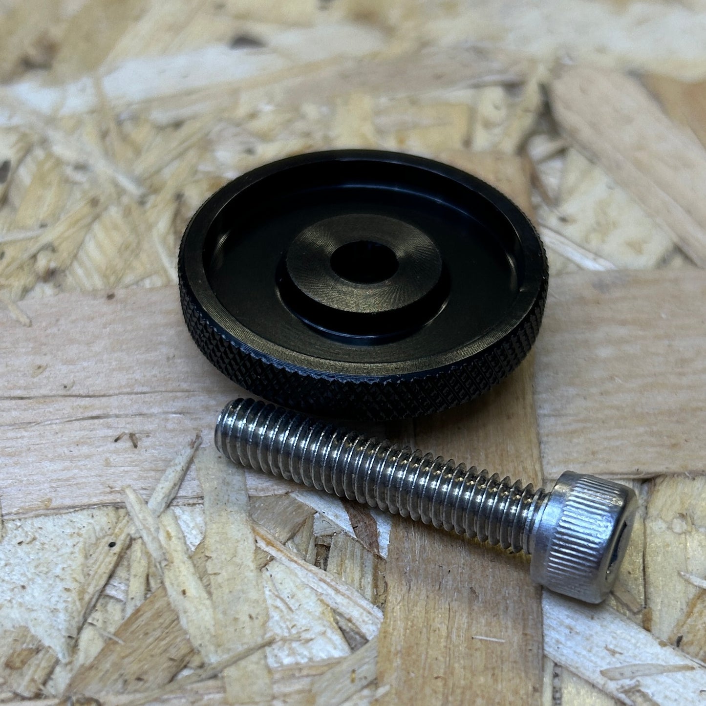 Velo Orange Knurled Stem Cap, musta