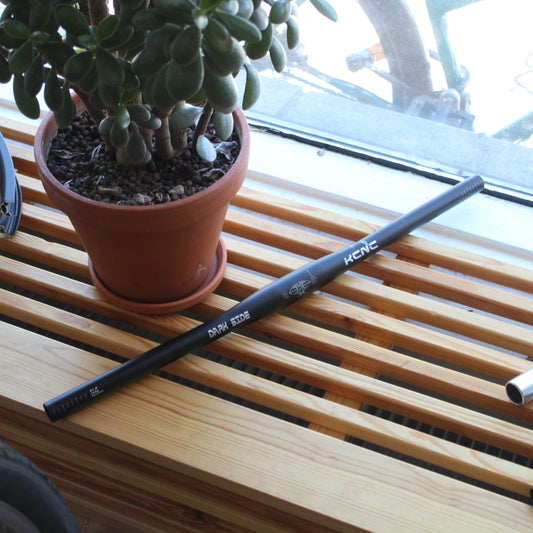 KCNC Darkside -ohjaustanko, 31,8mm